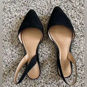 Black pointed toe flats